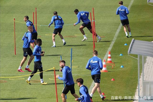 孙铭徽24+8广厦胜山东 崔永熙23分广州胜深圳